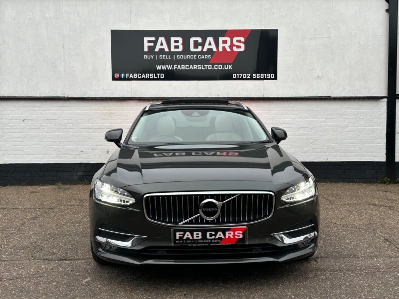 VOLVO V90