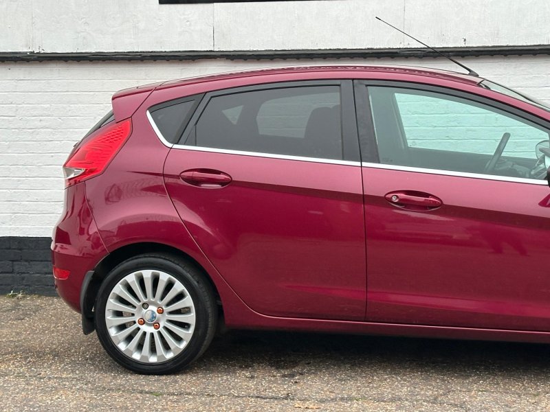 FORD FIESTA