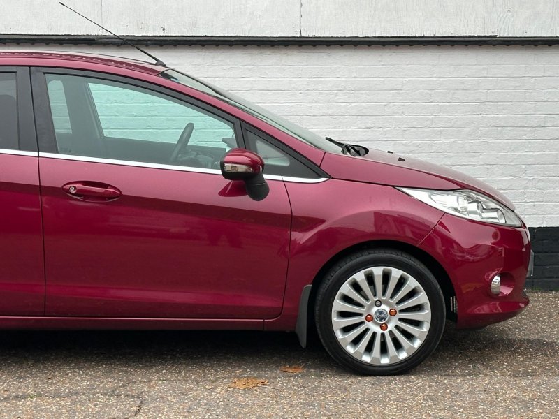FORD FIESTA