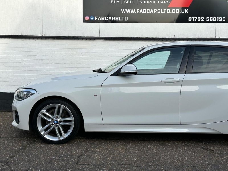 BMW 1 SERIES
