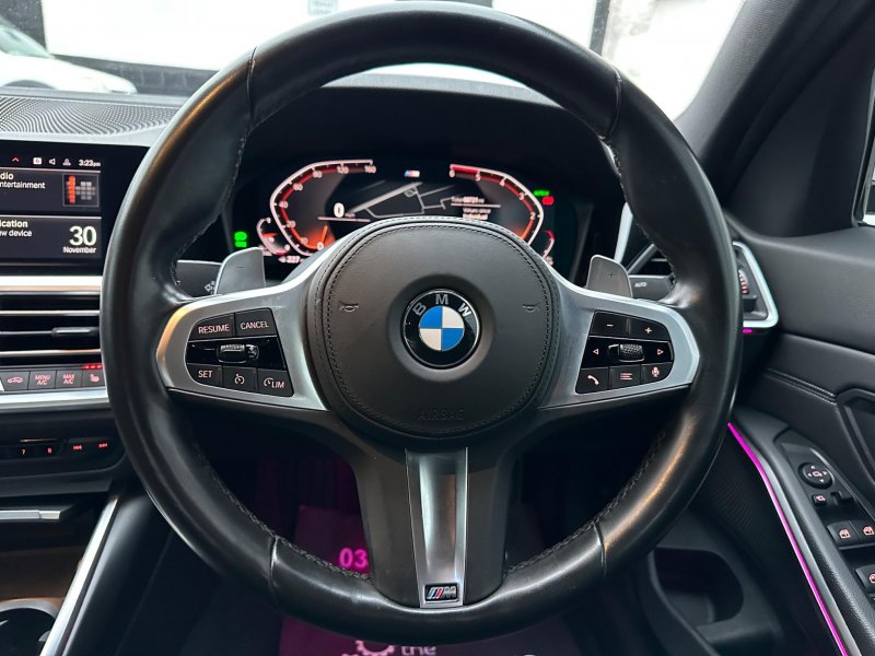 BMW 3 SERIES