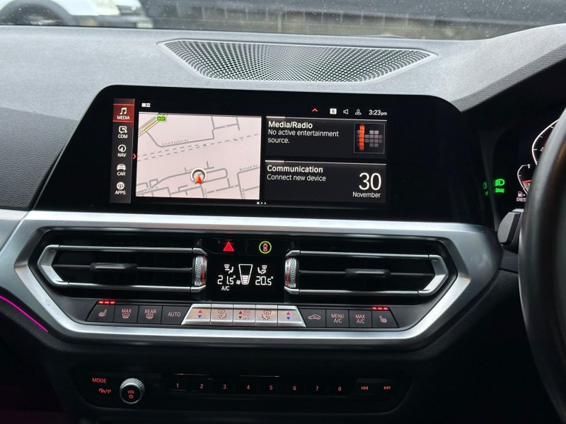 BMW 3 SERIES