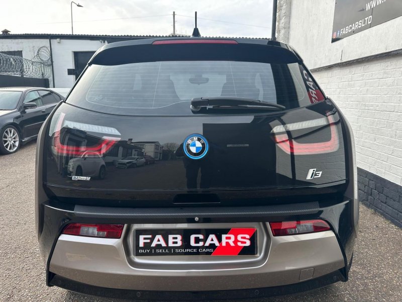BMW I3